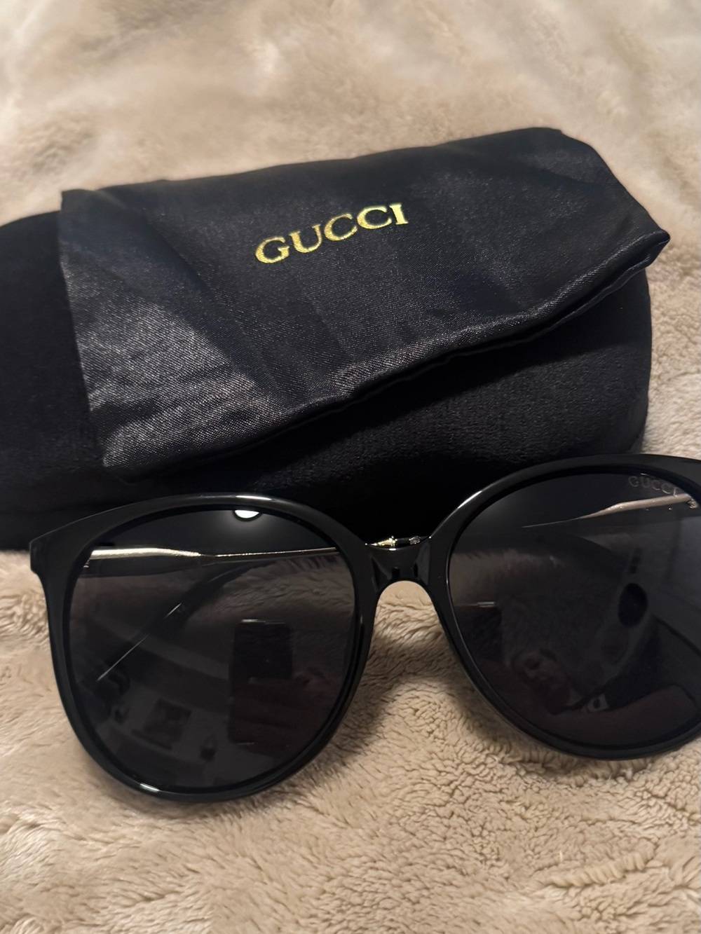 Gucci Women's Black Gloss Oversized Round Sunglasses